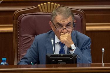 Նման կարևոր հարցերը պետք է լուծվեն Ազգային ժողովում, ոչ թե հանրահավաքում. Բաբլոյան