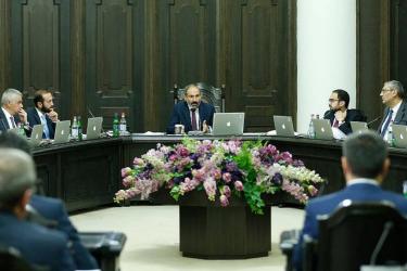 Կառավարությունը 11 մլն դրամ կտա լավագուն ուսուցչին եւ լավագույն դաստիարակին