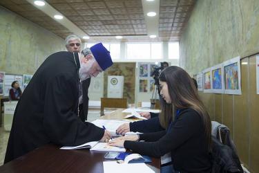 Քվեարկեցի մեր երկրի կայունության, խաղաղության և առաջընթացի համար. Ամենայն Հայոց Կաթողիկոս