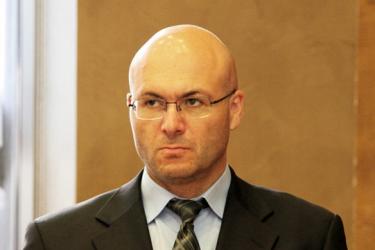 Քվեարկում է «Սասնա Ծռեր» կուսակցության ցուցակը գլխավորող Վարուժան Ավետիսյանը