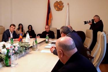 ՀԱՆԴԻՊՈՒՄՆԵՐ ՔԱՋԱՐԱՆՈՒՄ