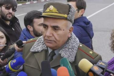 Առաջին անգամ նորակոչիկներն իրենց հետ բջջային հեռախոս կտանեն՝ միայն մեկ պայմանով. զինվորական կոմիսար (տեսանյութ)