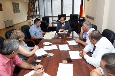 Քաղաքացիների ընդունելություն ԿԳ նախարար Արայիկ Հարությունյանի մոտ