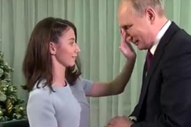 17-ամյա կույր աղջիկը խնդրել է Վլադիմիր Պուտինին շոշափել նրա դեմքը